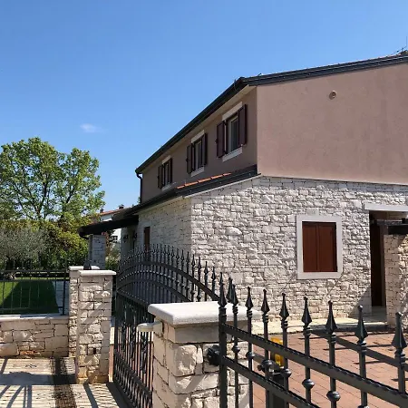 Bacio Apartament *